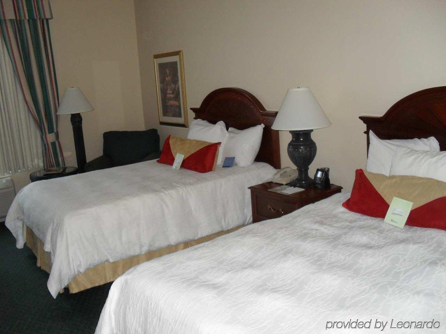 Hilton Garden Inn Westbury Quarto foto